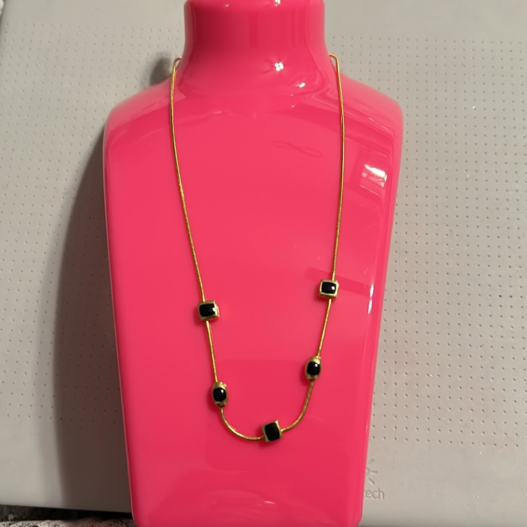 Vintage Worthington Necklace 15$
